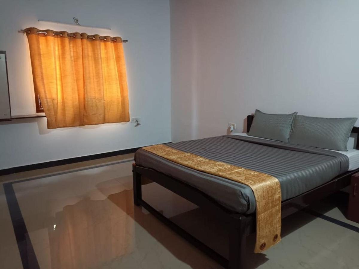 Qexperiences Coorg Hotel Madikeri Exterior photo