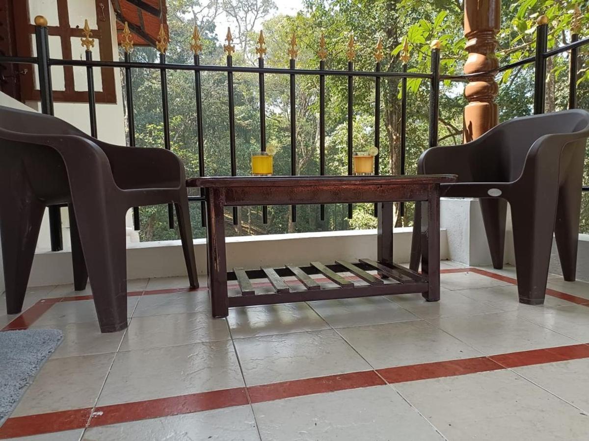 Qexperiences Coorg Hotel Madikeri Exterior photo