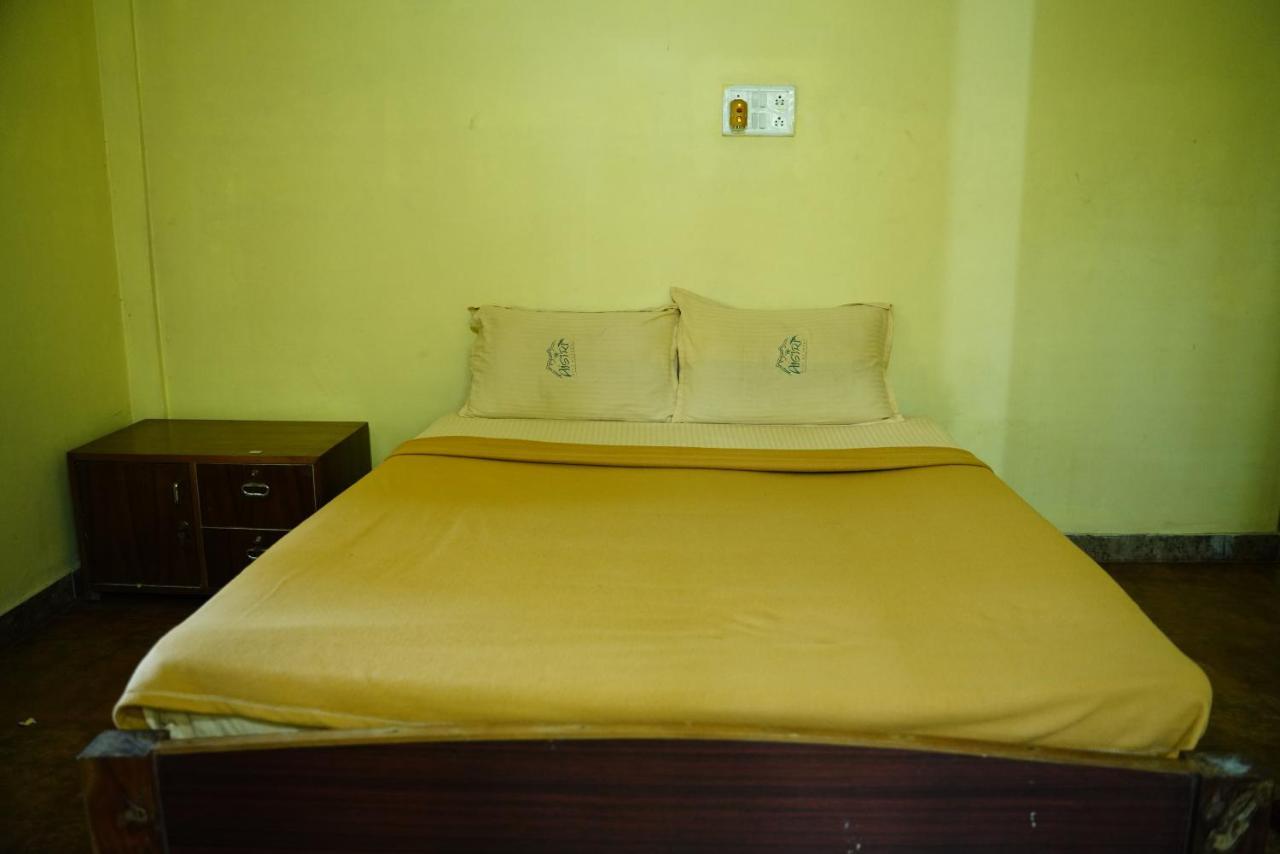 Qexperiences Coorg Hotel Madikeri Exterior photo